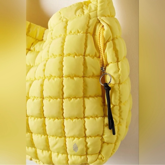 FREE PEOPLE MOVEMENT Yellow Quilted Carryall Bag NWT - Picture 3 of 9